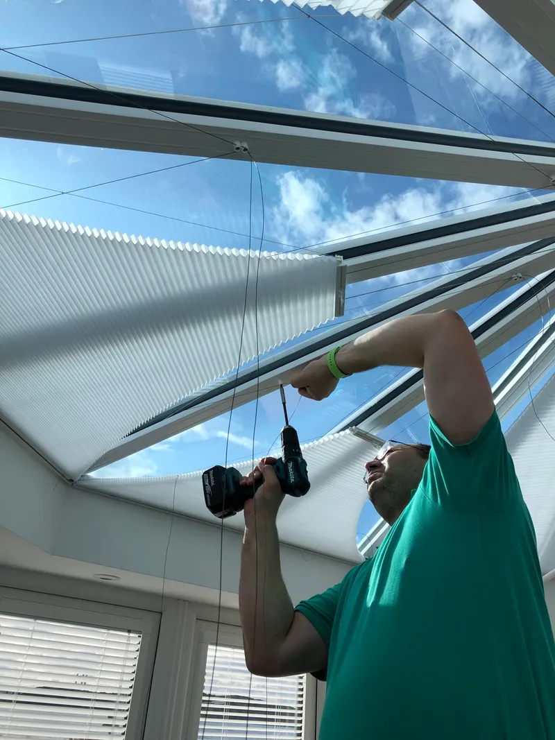 Fitting Luxaflex Duette Conservatory Roof Blinds