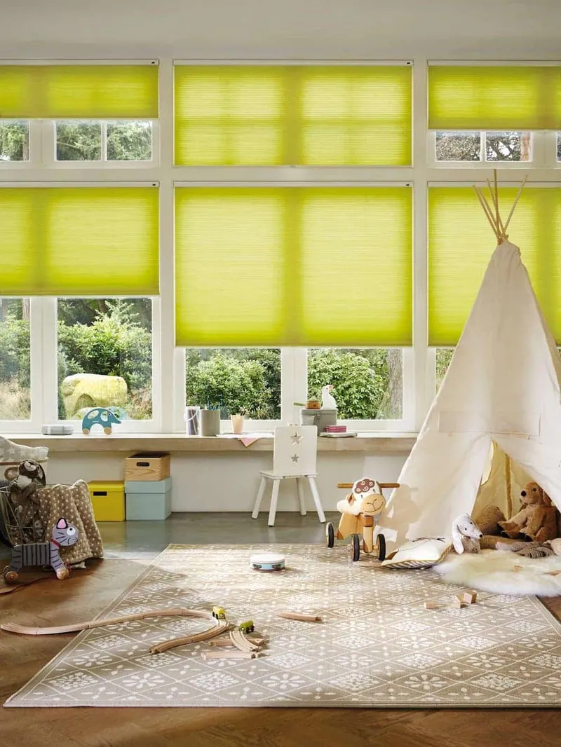 Luxaflex-Translucent-Duette-with-Easi-Rise resized