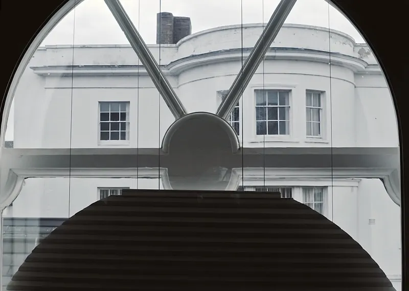 Arched, motorised, stack-at-the-bottom, Duette blind 3