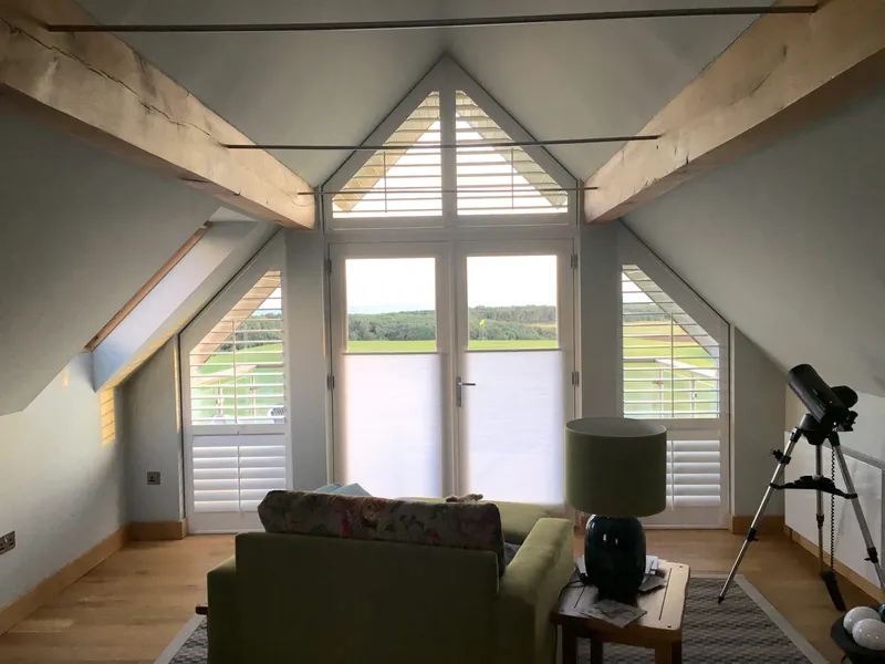 UV-protective shutters