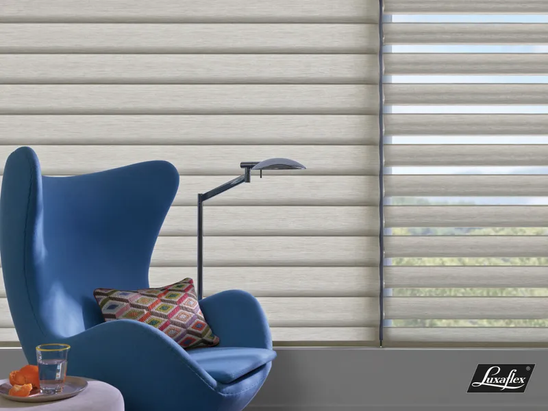 Luxaflex Pirouette in an Office 2