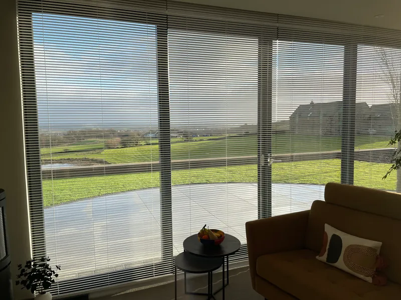 Motorised 25mm Venetian Blinds from The Scottish Shutter Company 6