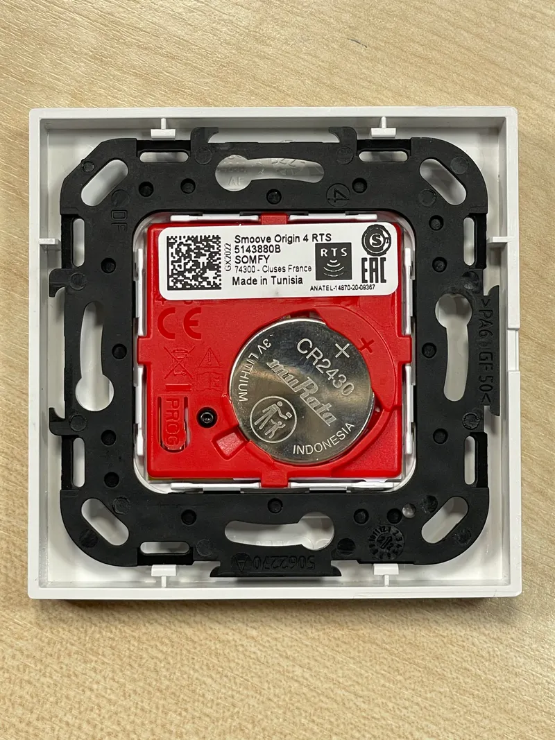 Somfy Smoove 4 (Back) - The Scottish Shutter Company