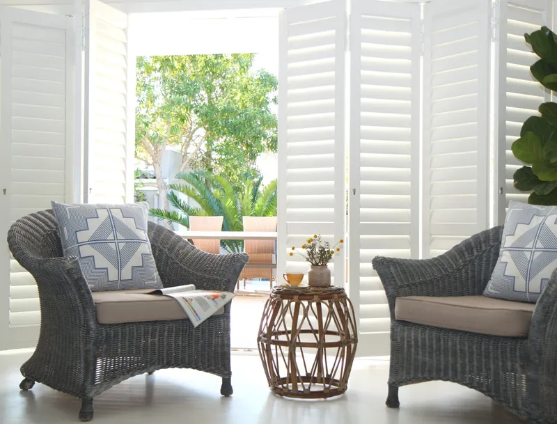 S-CRAFT Aluminium Shutters – Living Room 3 – Satin White