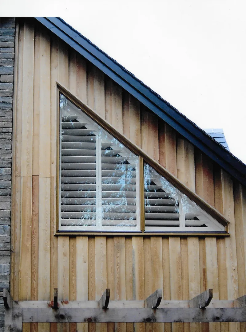 Triangular Window Blinds